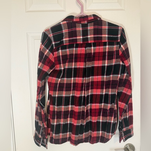Woolrich Flannel Red and Black Plaid Button-Up Shirt- size M GUC - Picture 3 of 5